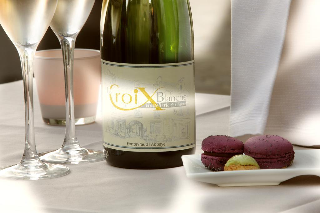 Logis Hotel La Croix Blanche Fontevraud Экстерьер фото
